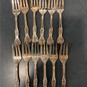 Vintage Rogers French Rose Floral Silver Plated Fork Set 12 pcs